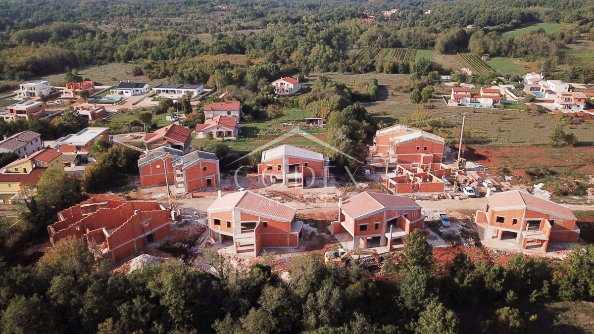 Labin - kompleks vil za gradnjo nedaleč od morja