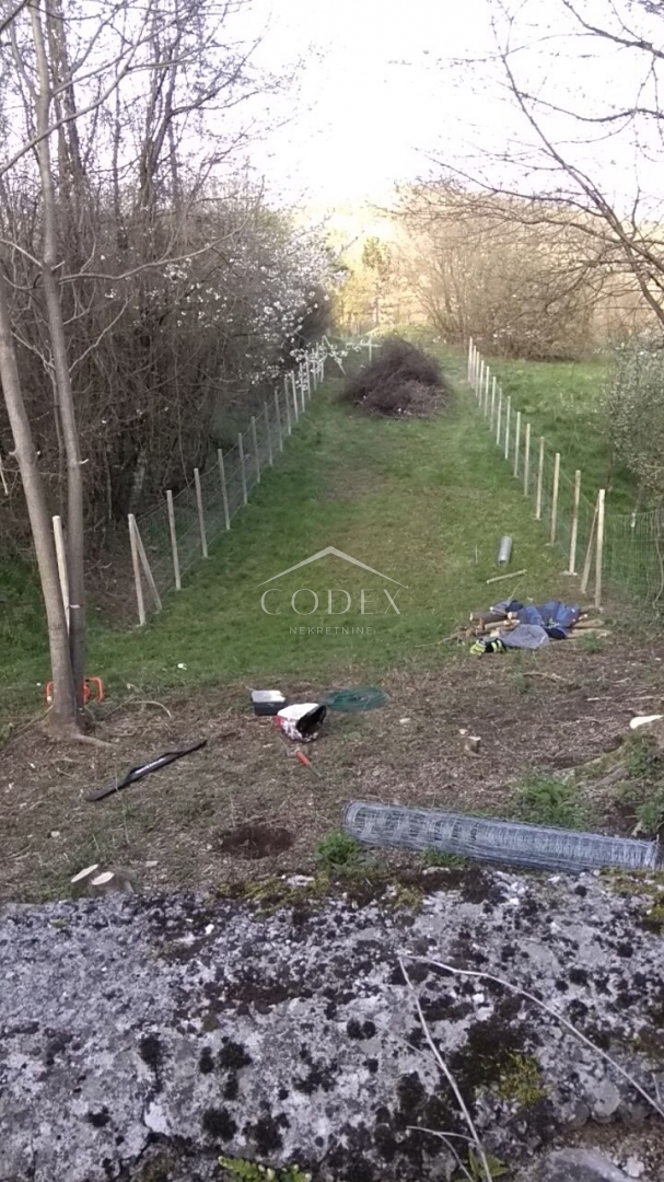 Pasjak - prodaja kmetijskega zemljišča