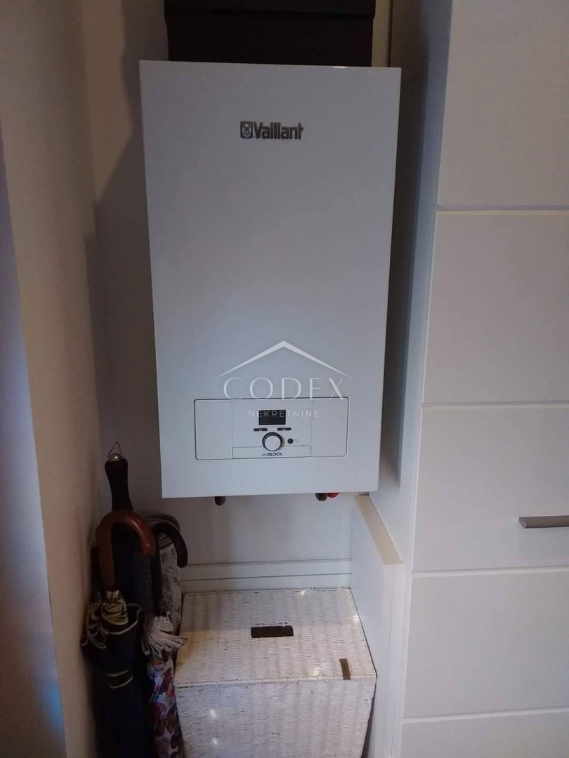 Viškovo - stanovanje s teraso in 2 parkirnima mestoma