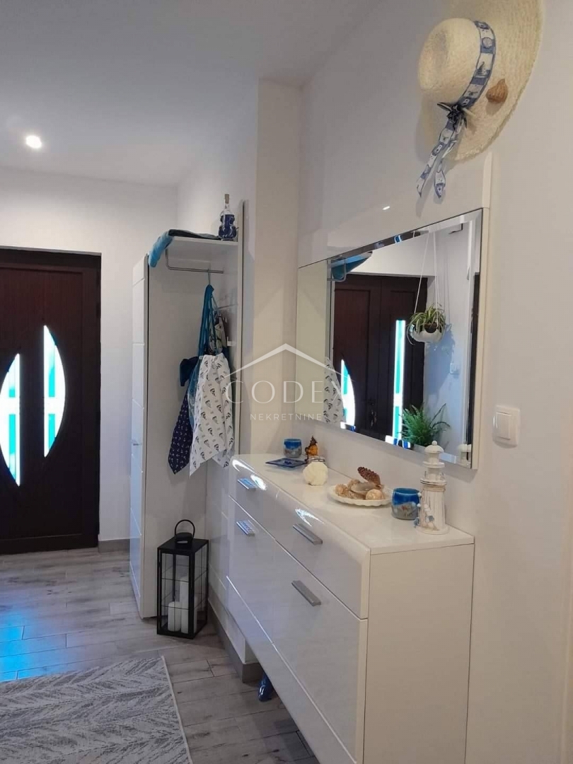 Viškovo - stanovanje s teraso in 2 parkirnima mestoma