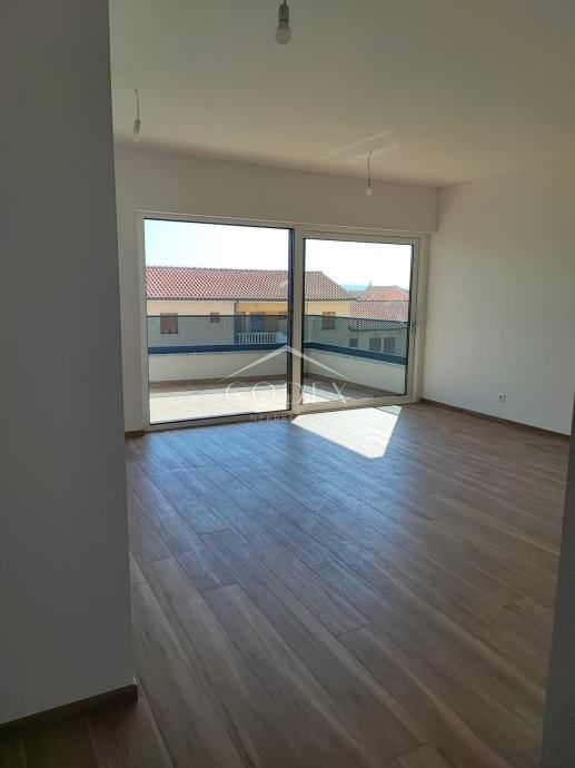 Povljana - prodaja apartma v novogradnji, 100 m od morja!