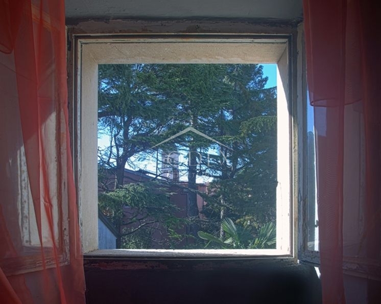 Novigrad - trietažno stanovanje v starem mestnem jedru