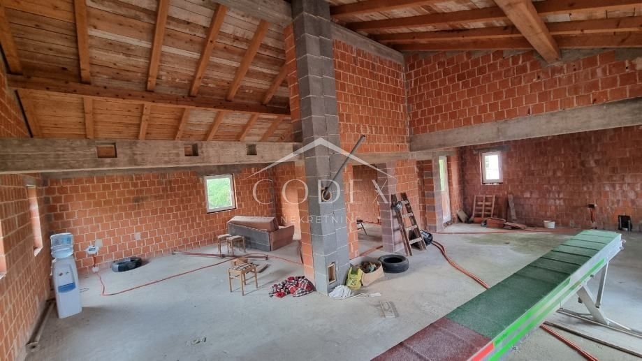 Kraljevica - Rohbau hiša s pogledom na morje