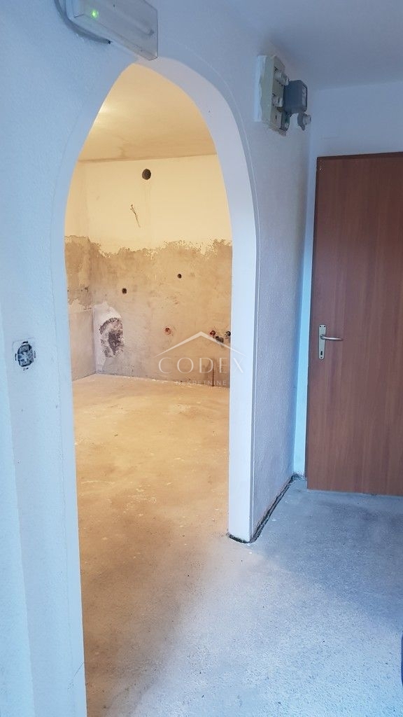 Tribalj - prodaja hiše z vrtom