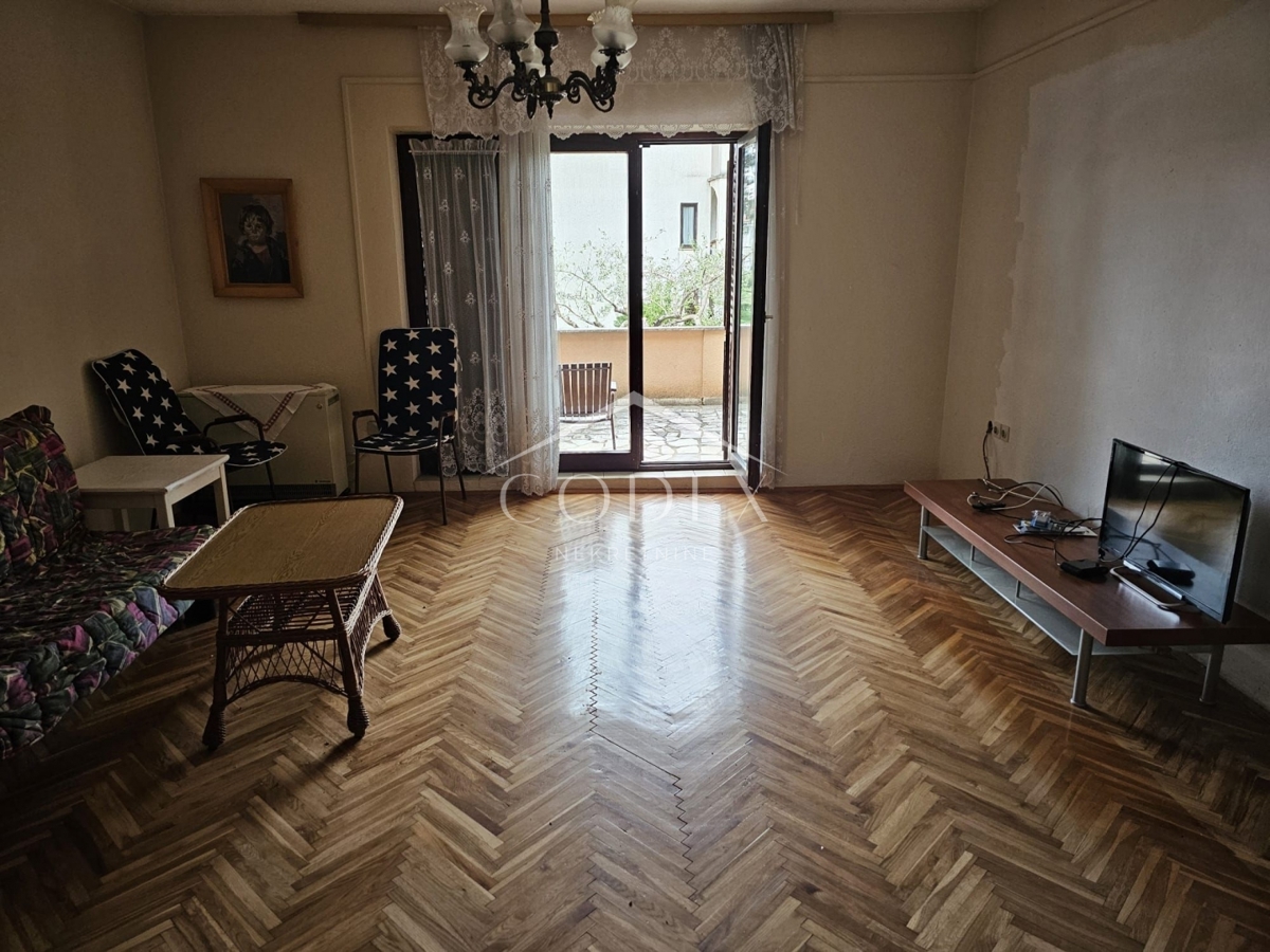 Okolica Poreča - Samostojna hiša s 3 enotami