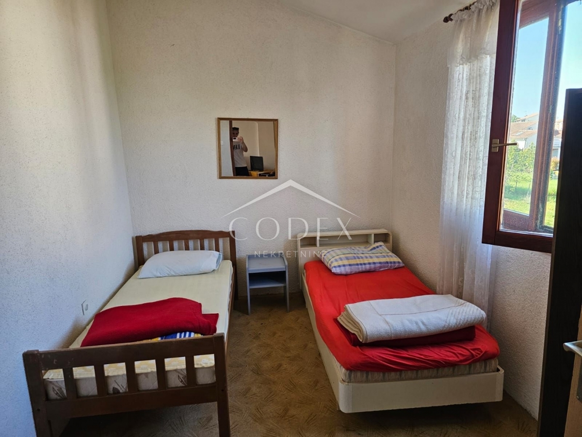 Okolica Poreča - Samostojna hiša s 3 enotami