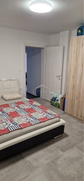 Crikvenica - prodamo dvosobno stanovanje