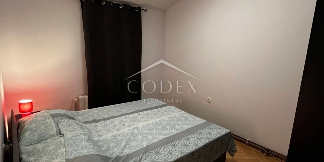 Malinska - prodaja hiše s 5 apartmaji za investicijo