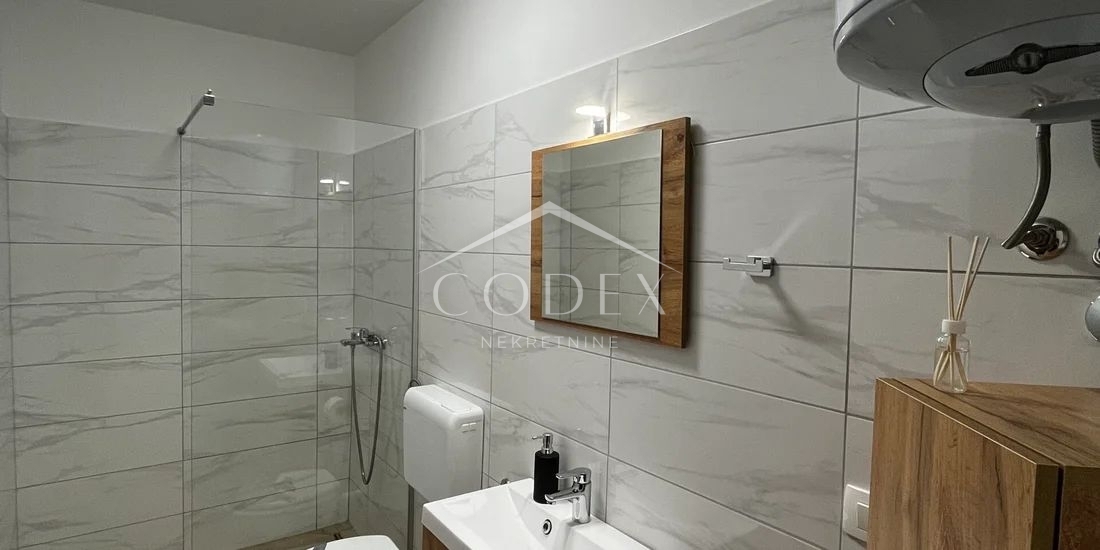 Malinska - prodaja hiše s 5 apartmaji za investicijo