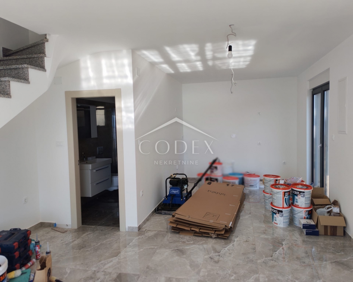 Dramalj – Stanovanje v novogradnji s pogledom na morje