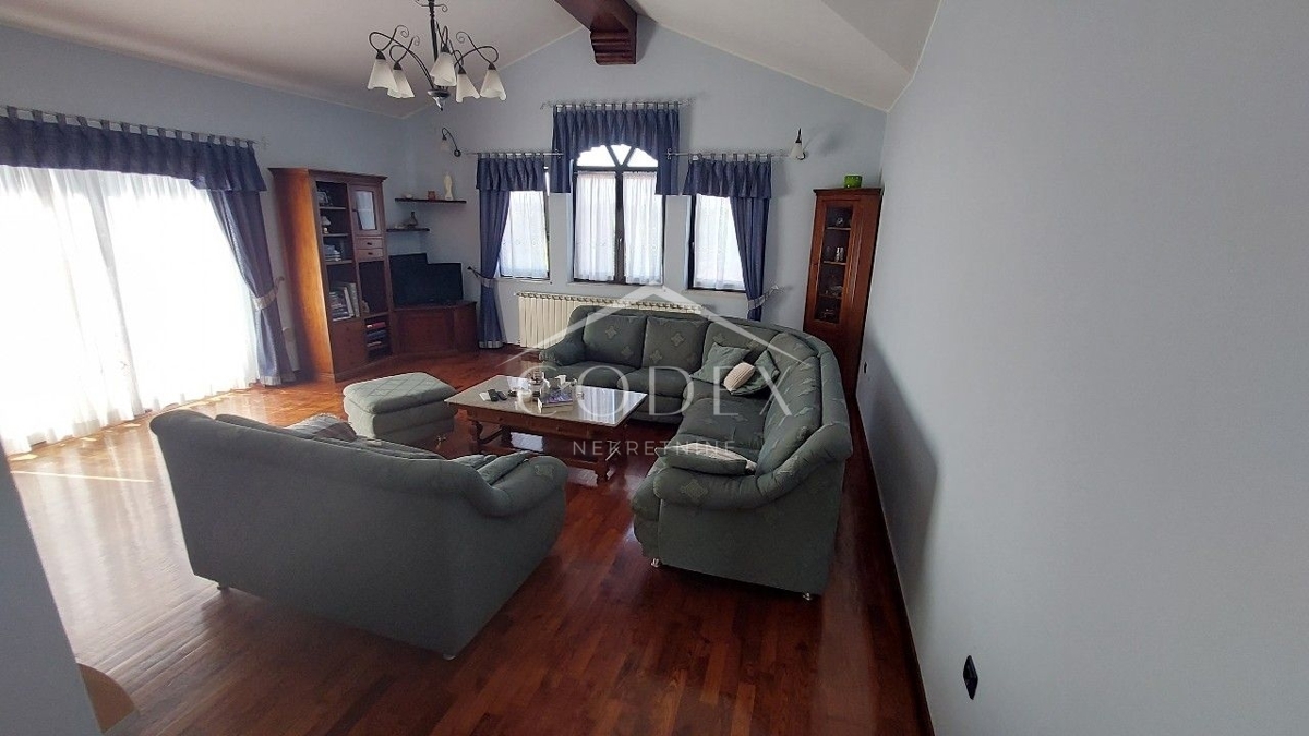 Umag - hotel/motel z velikim potencialom