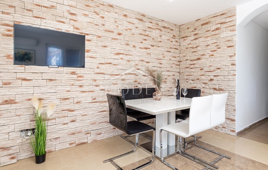 Rab - Čudovit apartma blizu morja