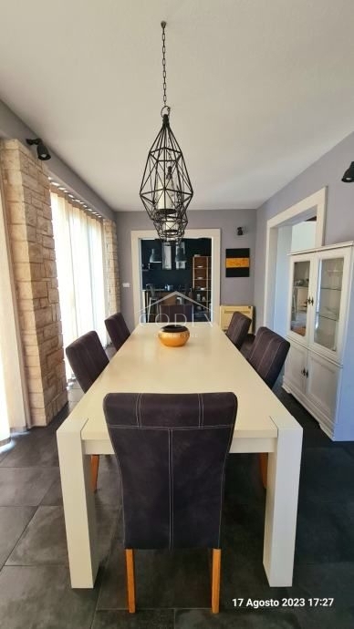 Barban - čudovita vila z bazenom