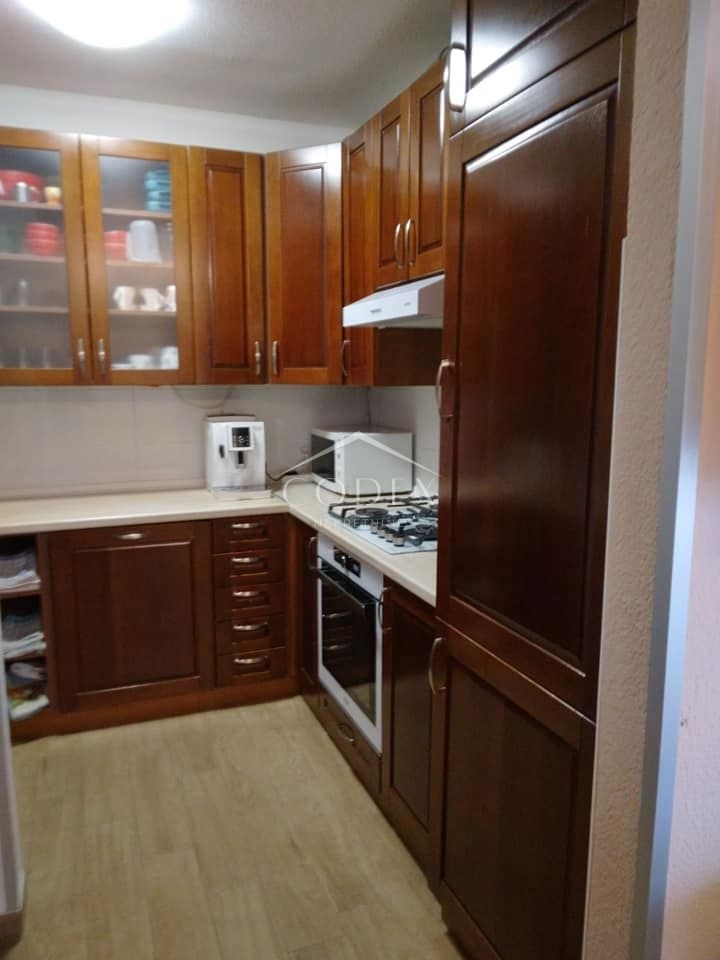 Umag - prodamo stanovanje v bližini centra mesta
