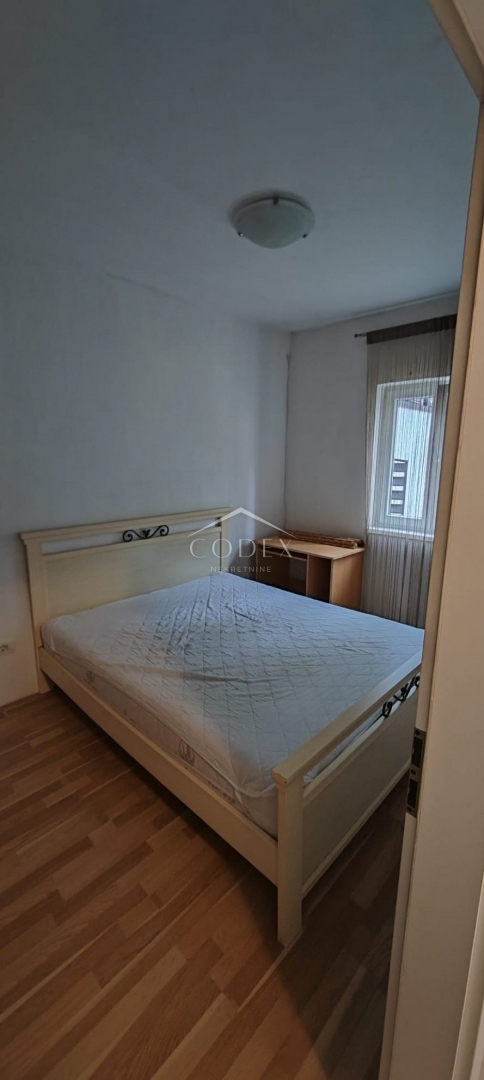 Brešca - top hiša s 5 stanovanjskimi enotami