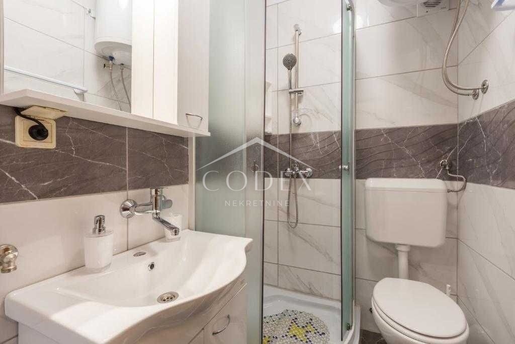 Poreč - apartmajska hiša s pogledom na morje