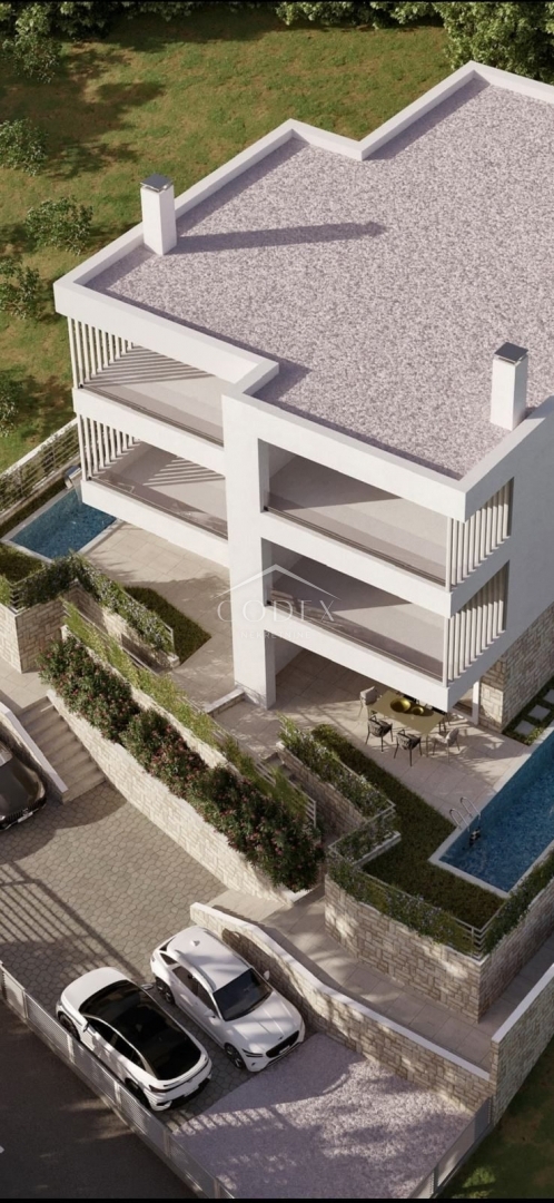 Jadranovo - prodaja zemljišča s projektom za luksuzno vilo