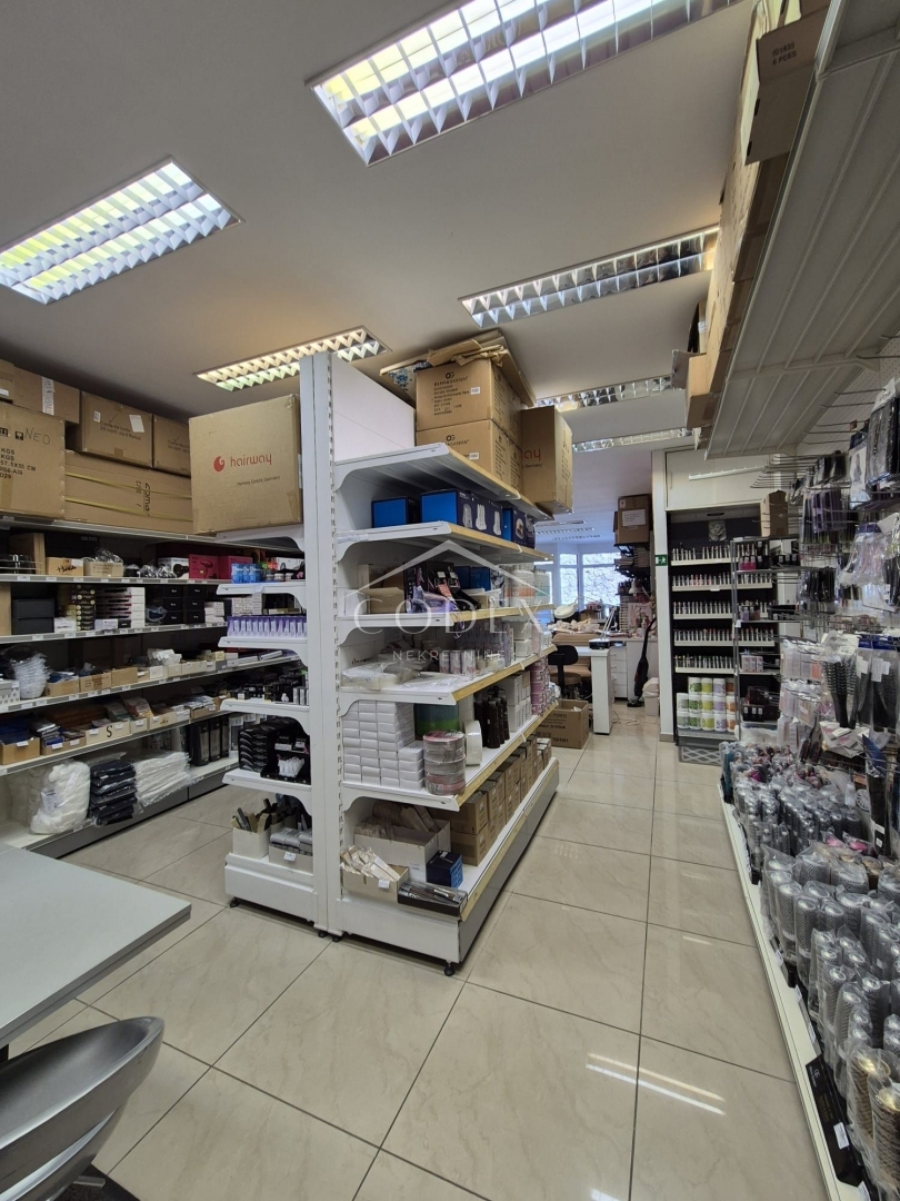 Poslovni prostor Škurinje, Rijeka, 82,68m2