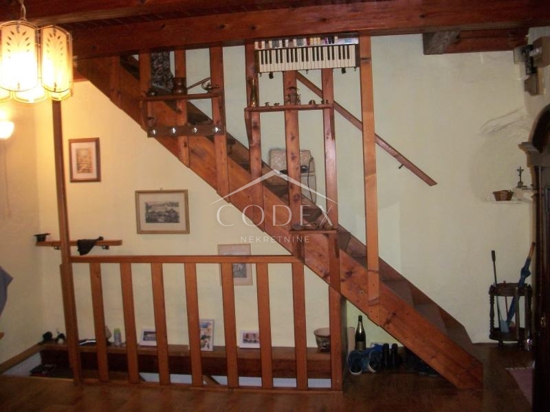 Kras – prodaja hiše na Krku