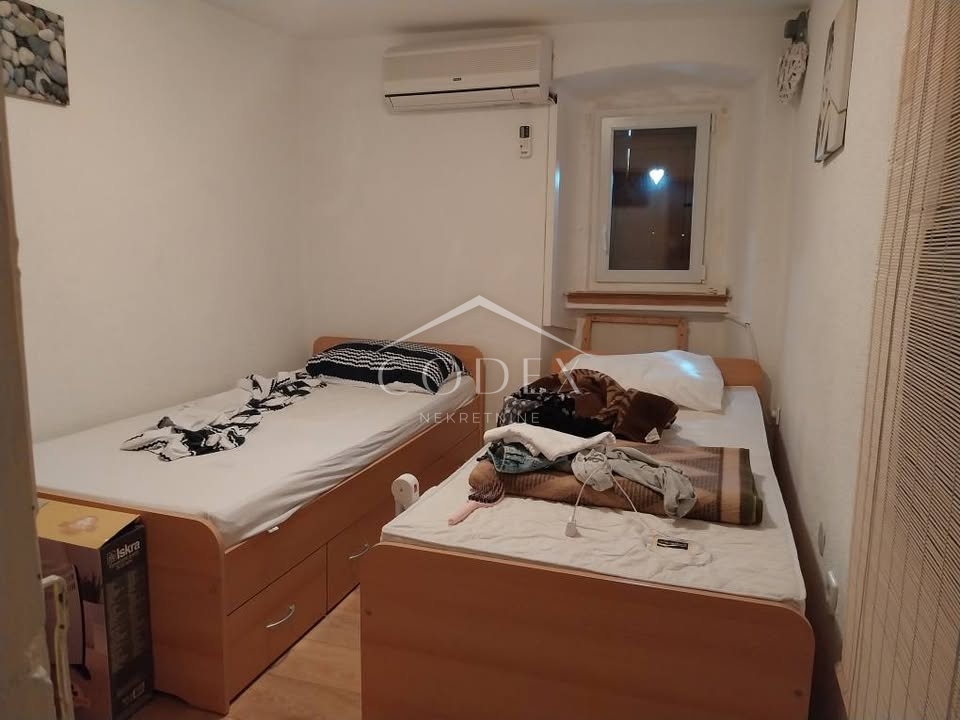 Omišalj - hiša v starem mestnem jedru