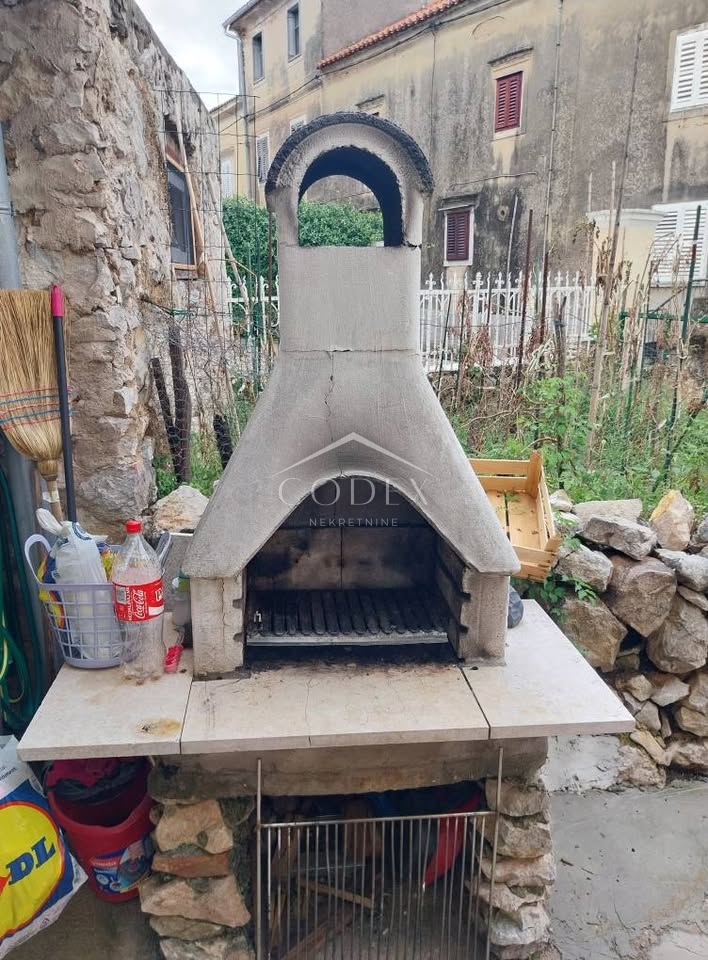 Omišalj - hiša v starem mestnem jedru