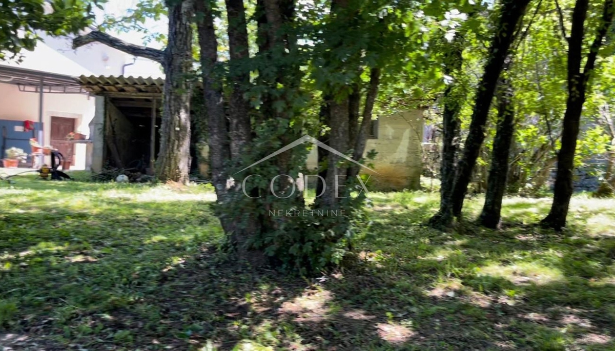 Kastav – prodaja avtentične hiše za prenovo