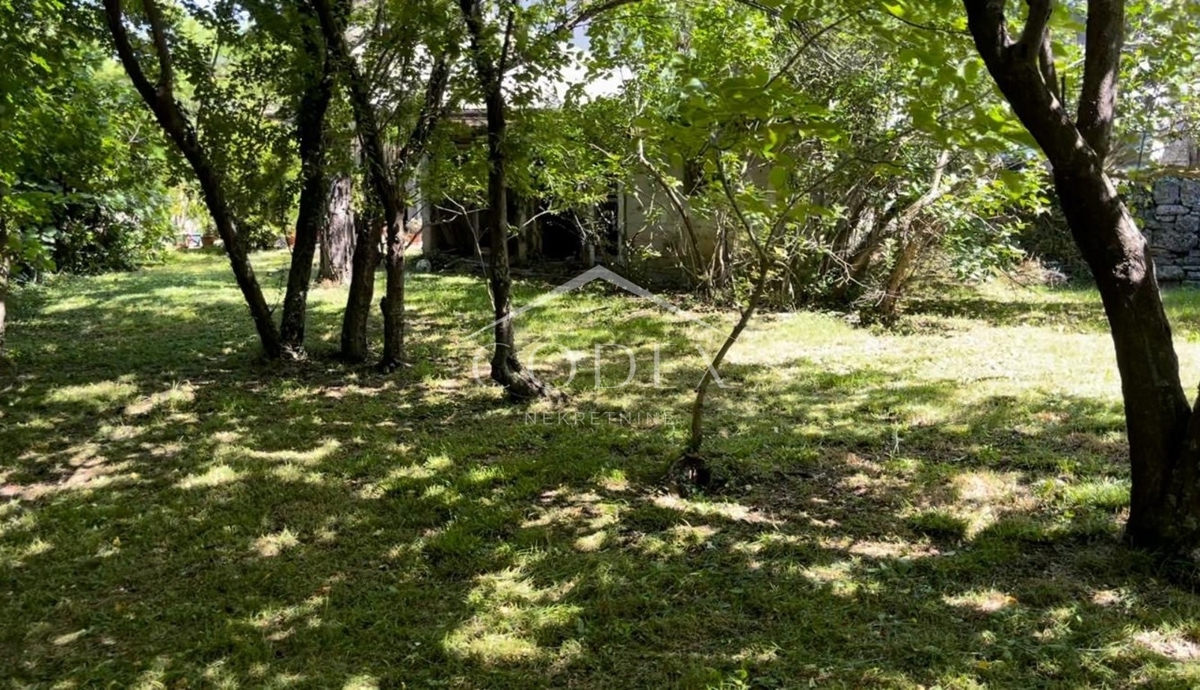 Kastav – prodaja avtentične hiše za prenovo