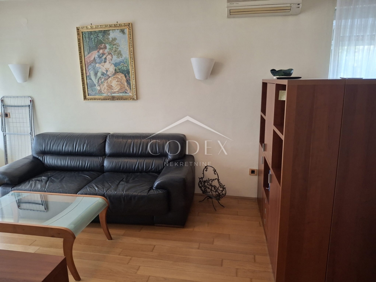 Stanovanje Rab, 63m2