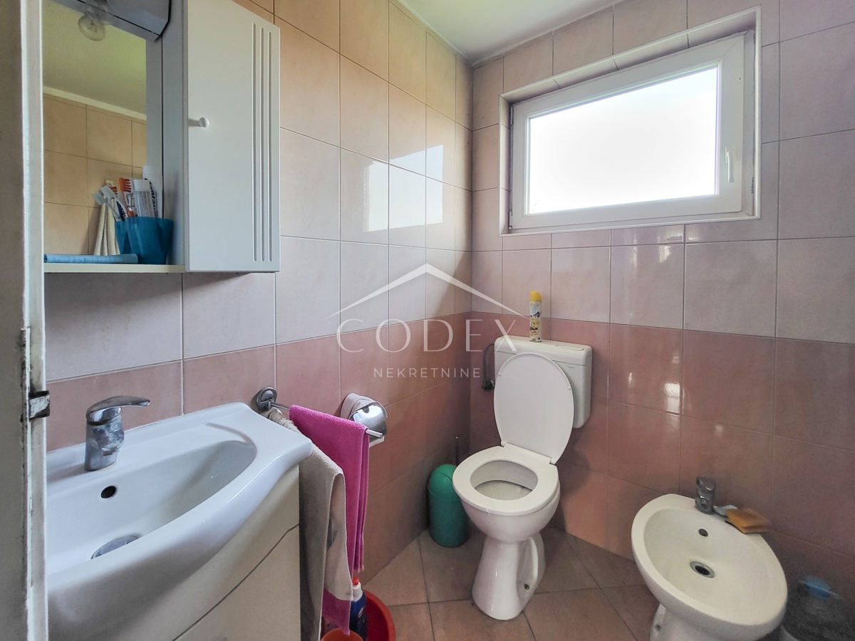 Karlovac – prodaja hiše z dvoriščem in sadovnjakom