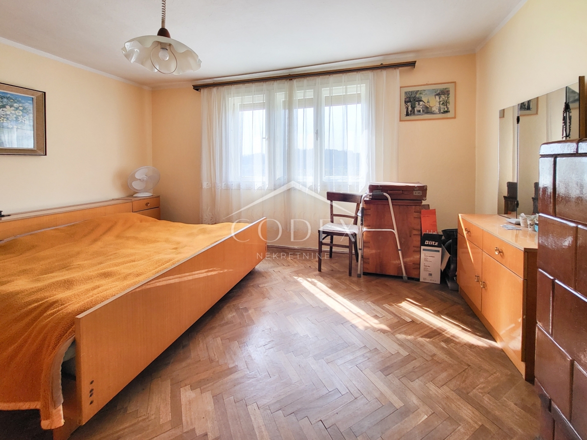 Karlovac – prodaja hiše z dvoriščem in sadovnjakom