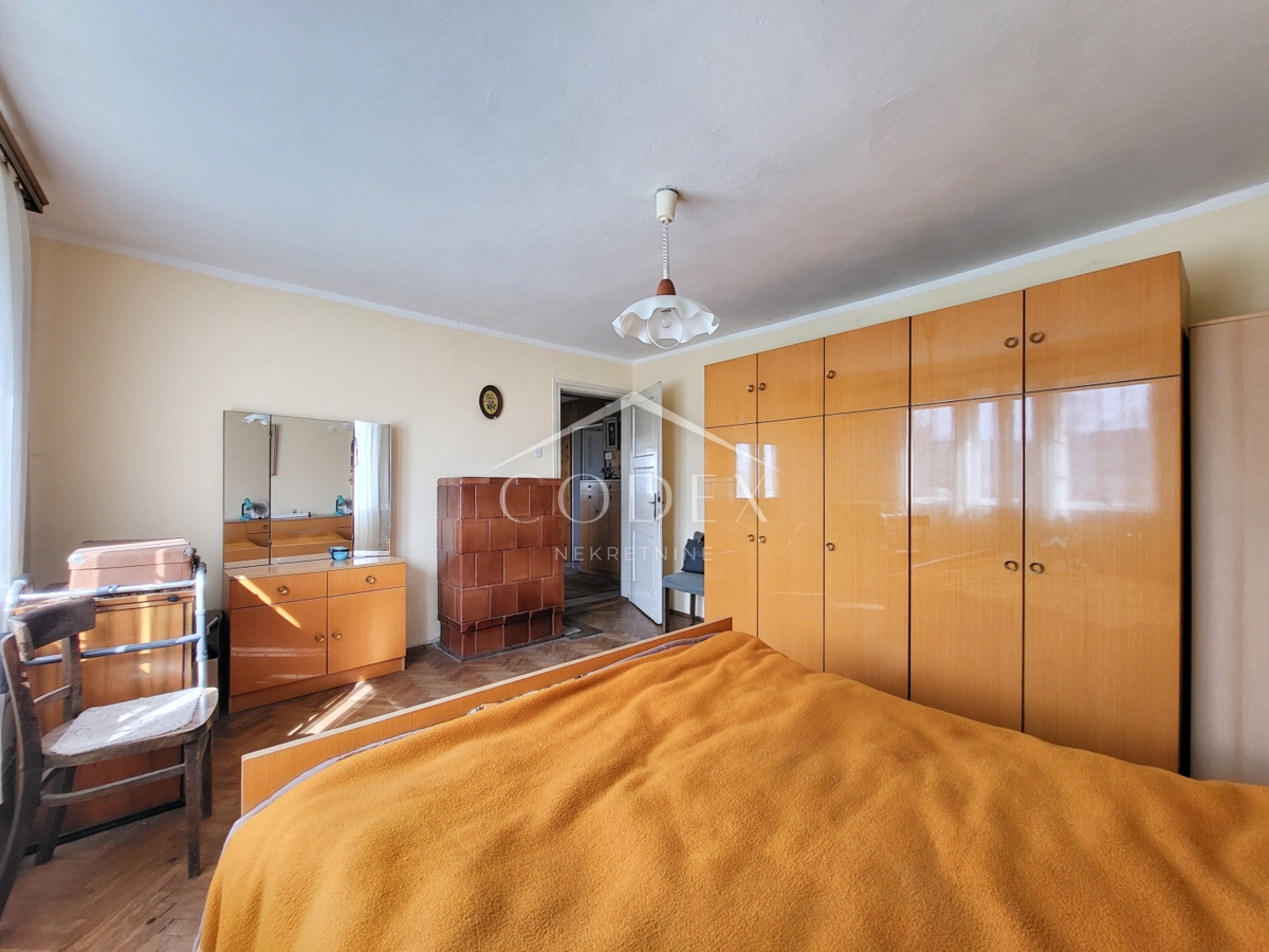 Karlovac – prodaja hiše z dvoriščem in sadovnjakom