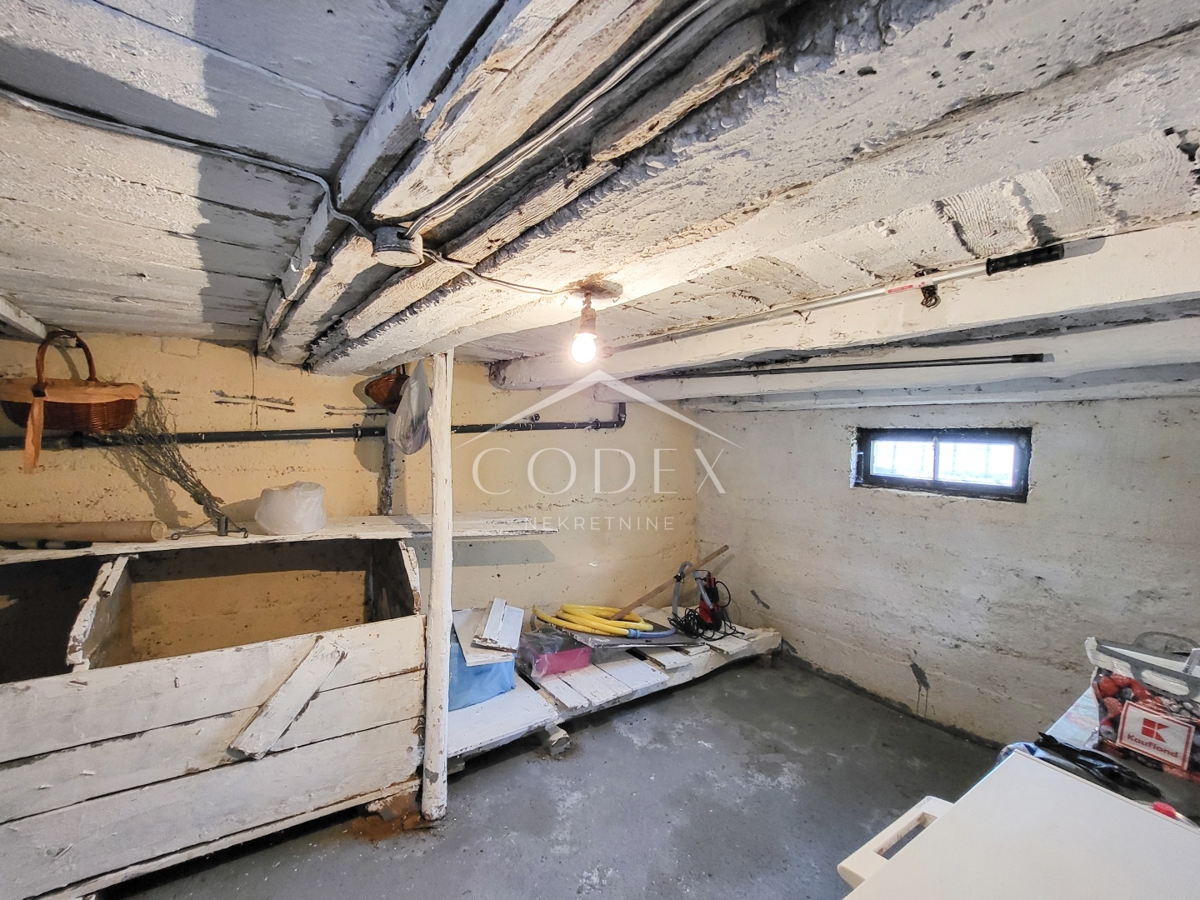 Karlovac – prodaja hiše z dvoriščem in sadovnjakom