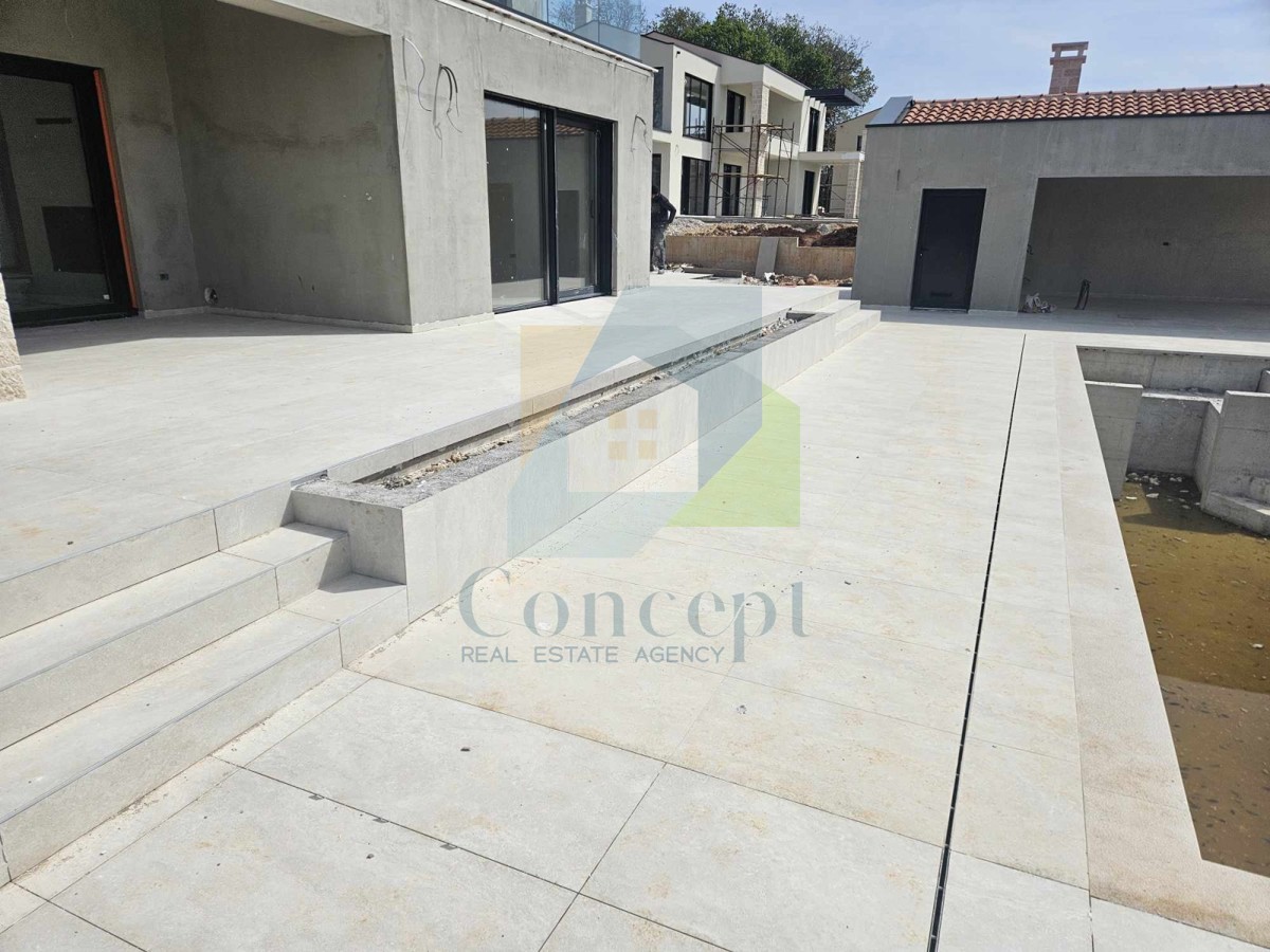 Poreč, okolica, Prekrasna luksuzna vila s bazenom in pogledom na morje