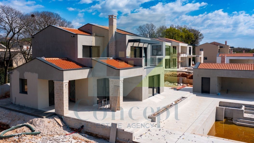 Poreč, okolica, Prekrasna luksuzna vila s bazenom in pogledom na morje