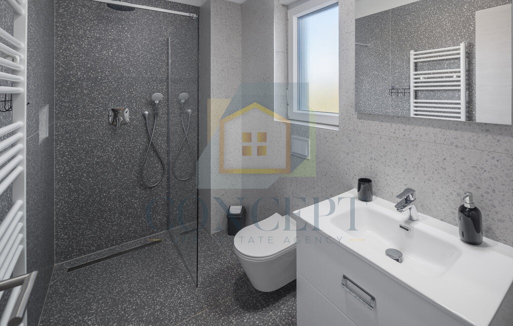 Poreč, okolica, moderna luksuzna vila s bazenom, 12 km od morja