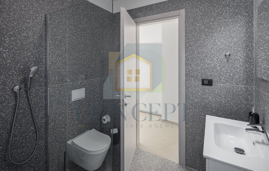 Poreč, okolica, moderna luksuzna vila s bazenom, 12 km od morja