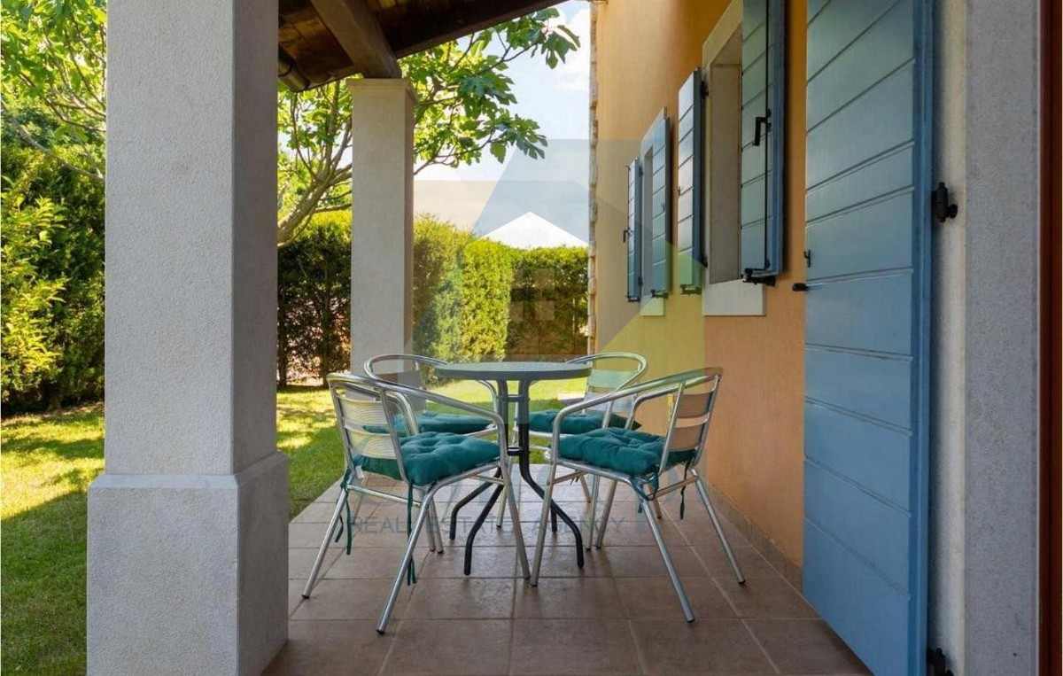 Poreč, okolica, Kamena, samostojeća kuća s bazenom in pogledom na morje