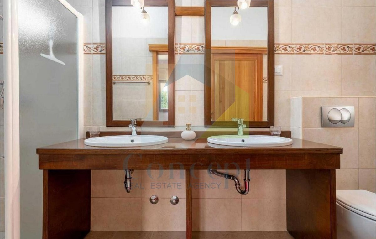 Poreč, okolica, Kamena, samostojeća kuća s bazenom in pogledom na morje