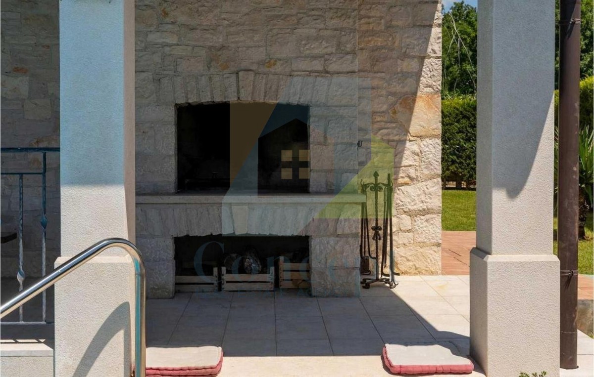 Poreč, okolica, Kamena, samostojeća kuća s bazenom in pogledom na morje