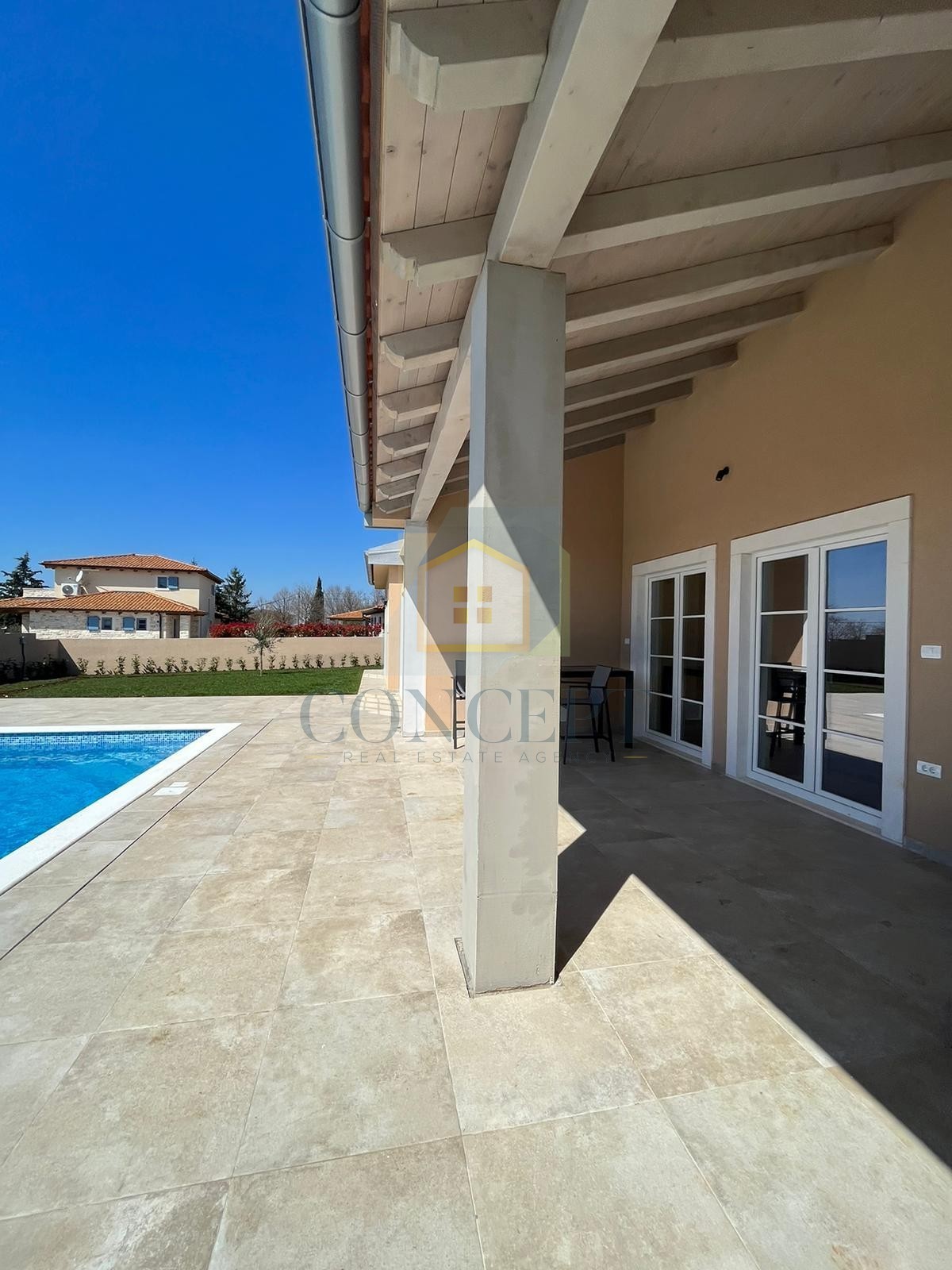 Rovinj, Kanfanar, okolica, Samostojeća kuća s bazenom i dodatnim studio apartmanom, 20 km od morja