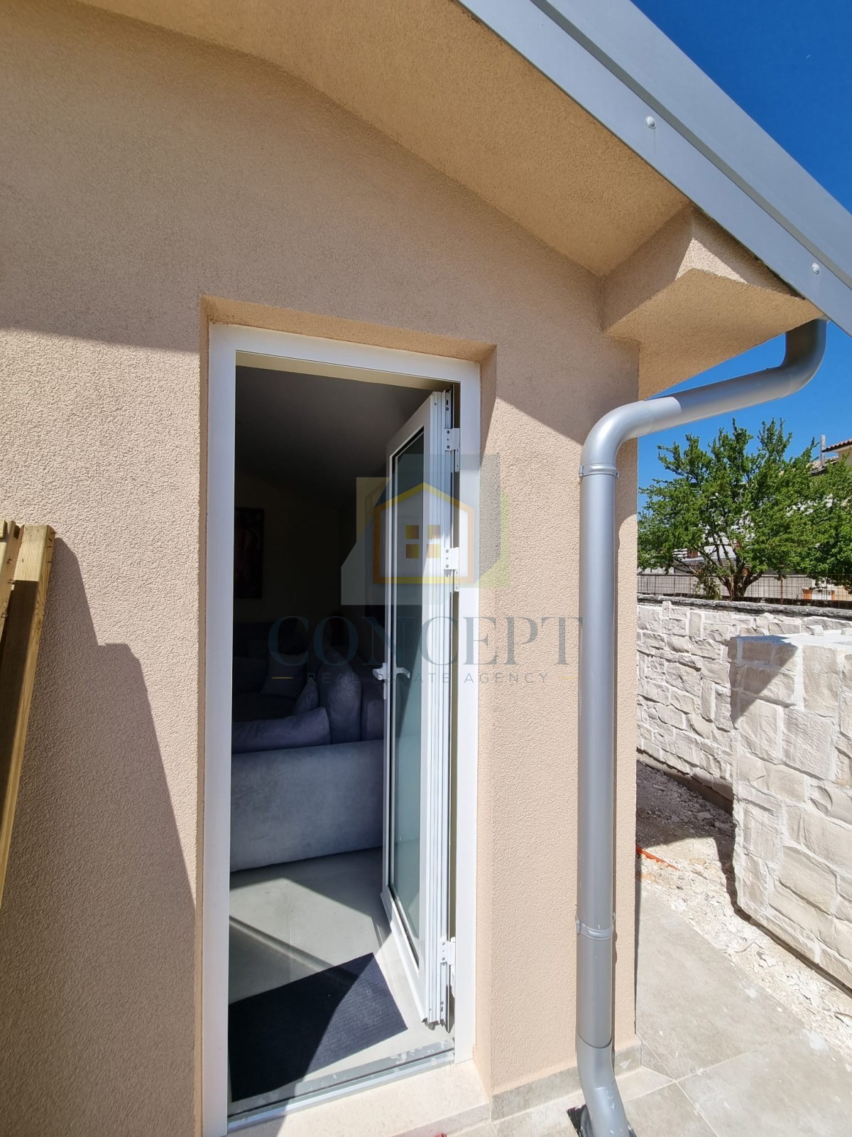 Rovinj, Kanfanar, okolica, Samostojeća kuća s bazenom i dodatnim studio apartmanom, 20 km od morja