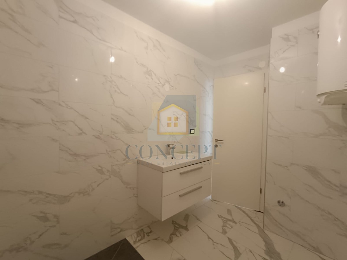 Poreč, okolica, Stan na 2. nadstropju s 2 spalnice, 7 km od morja