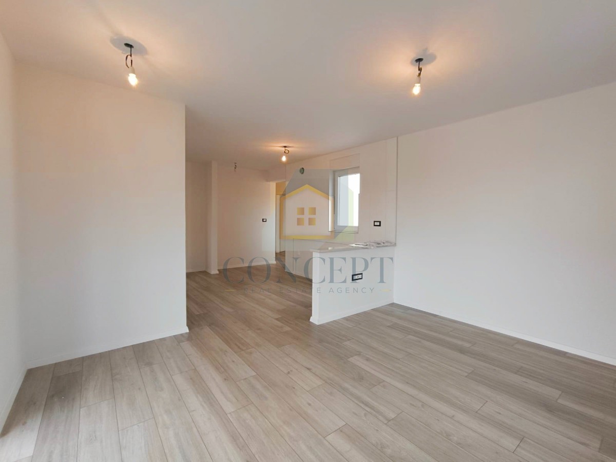 Poreč, okolica, Stan na 2. nadstropju s 2 spalnice, 7 km od morja