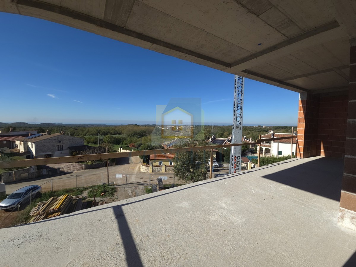 Poreč, okolica, Stan na 2. nadstropju zgrade z dvigalom in pogledom na morje, 7 km od morja.