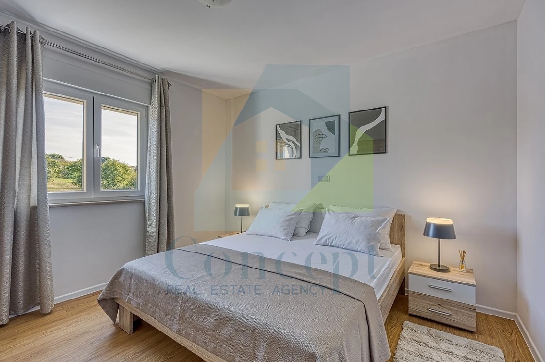 Poreč, okolica, Samostoječa hiša s bazenom na mirni lokaciji