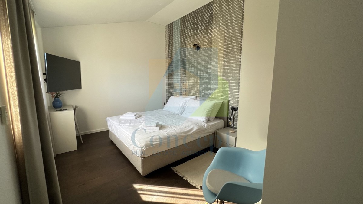 Poreč, okolica, Prekrasna kamnita vila s 4 spalnice na mirni lokaciji