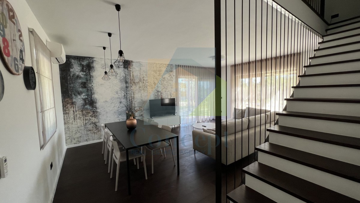 Poreč, okolica, Prekrasna kamnita vila s 4 spalnice na mirni lokaciji