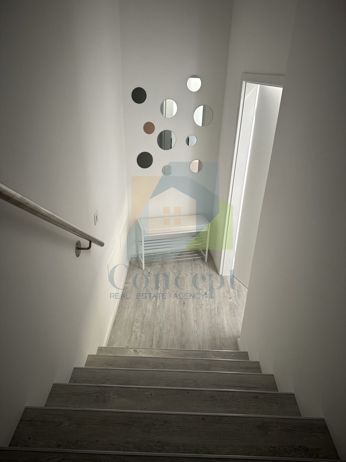 Poreč, center, Luksuzno stanovanje v 2. nadstropju v starem mestnem jedru, 40 m od morja