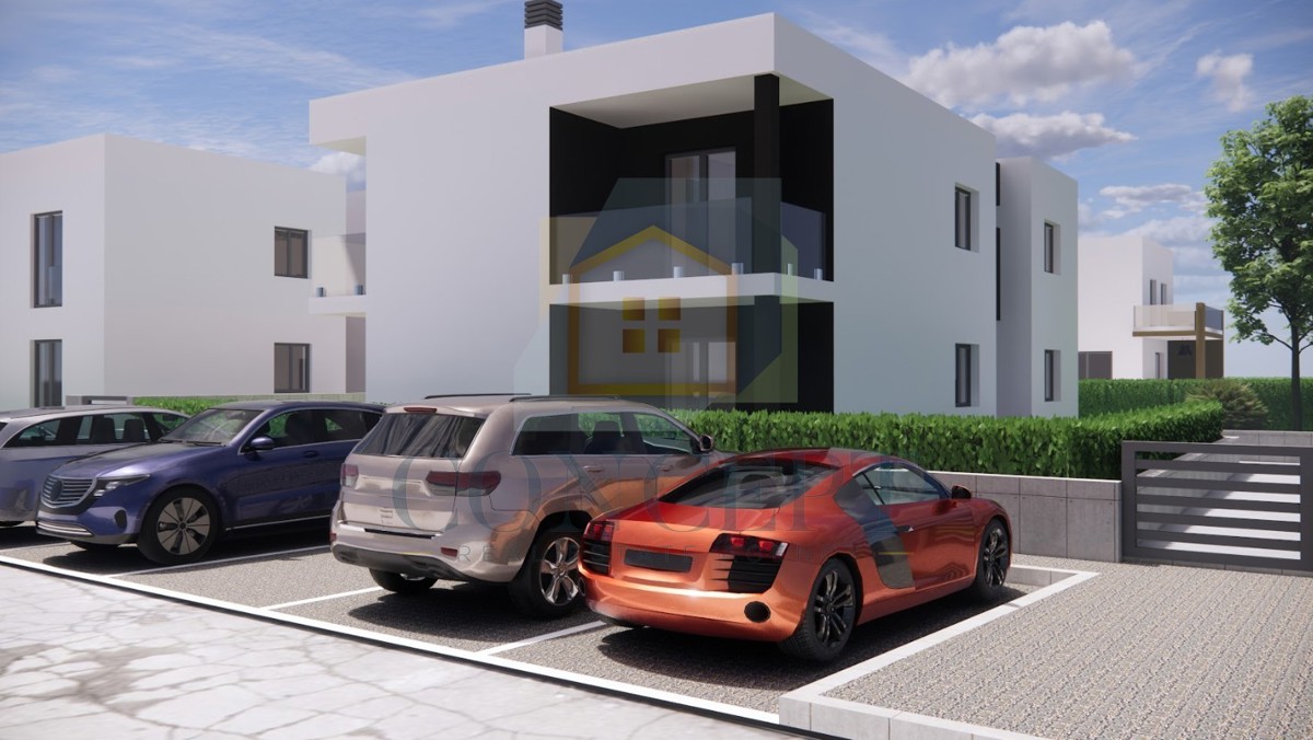 Poreč, uža okolica, Stan na 1. nadstropju na odlični lokaciji, 1,5 km od morja