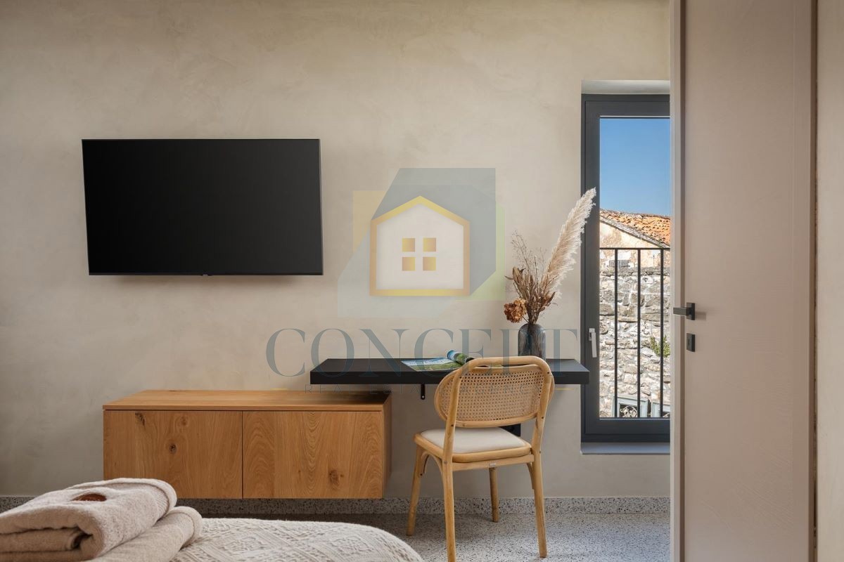 Poreč, Vižinada, Renovirana kamnita hiša s bazenom, 16 km od morja